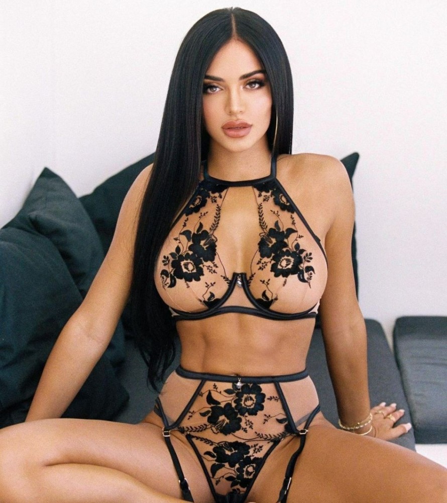 Индивидуалка Мари фото № 2 в городе Вышний Волочёк