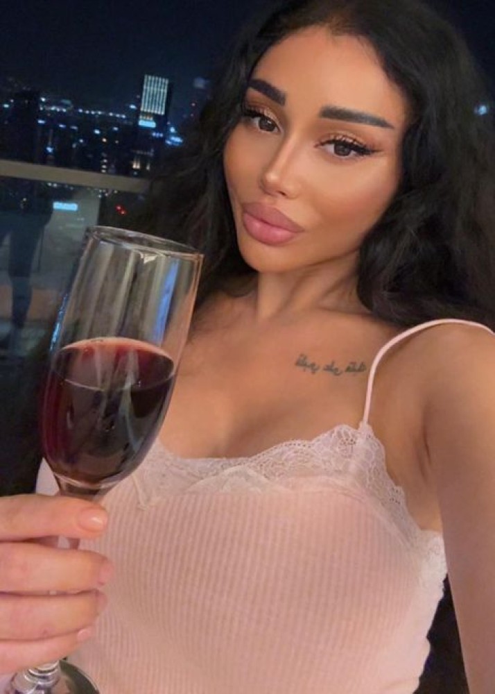 Индивидуалка Алина фото № 2 в городе Вышний Волочёк