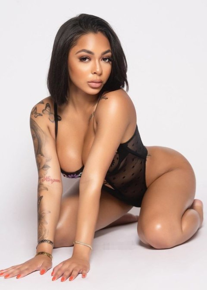 Индивидуалка Bella главное фото в городе Вышний Волочёк 