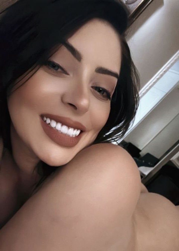 Индивидуалка Карина главное фото в городе Вышний Волочёк 