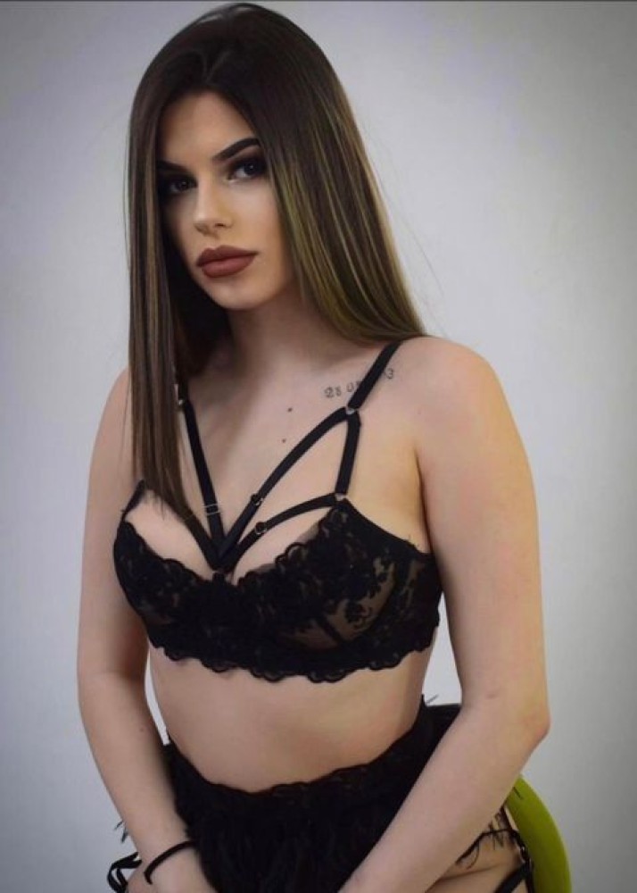 Индивидуалка Саша фото № 2 в городе Вышний Волочёк